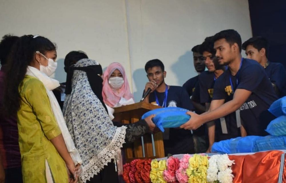Prize and materials distribution to scholarship students